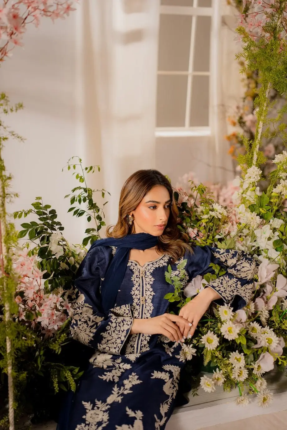 Elegant Women’s Stitched Linen Suit with Embroidered Design – 3 Pcs