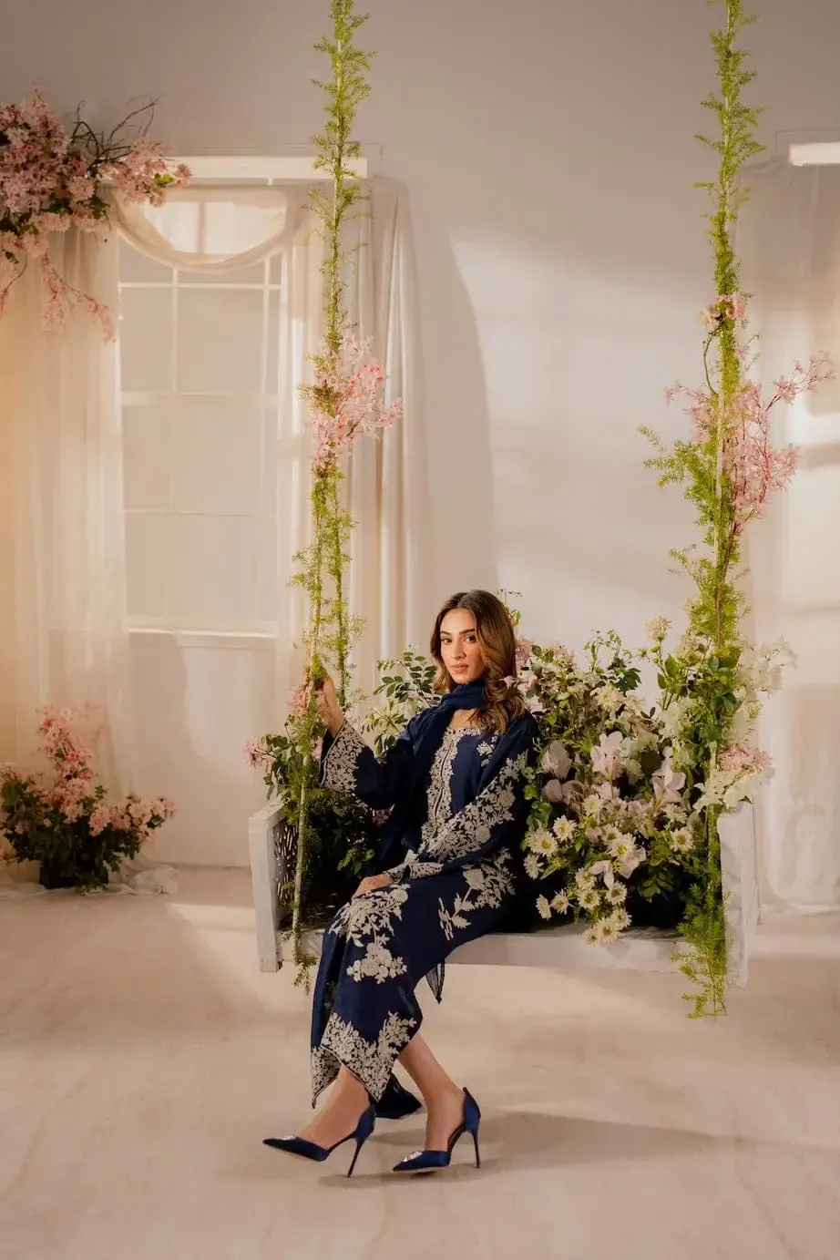 Elegant Women’s Stitched Linen Suit with Embroidered Design – 3 Pcs