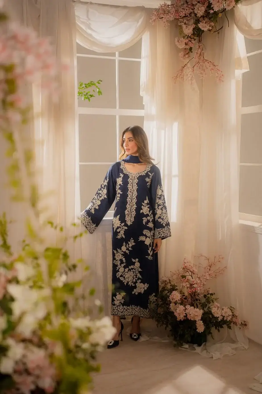 Elegant Women’s Stitched Linen Suit with Embroidered Design – 3 Pcs